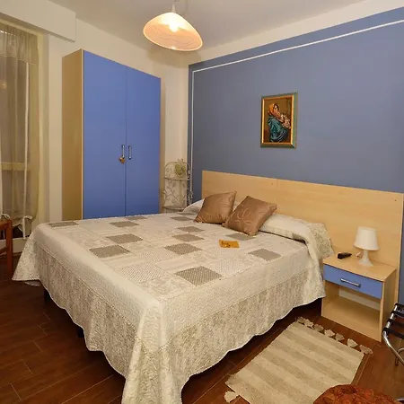 Bed & Breakfast Romantico Serra SantʼAbbondio