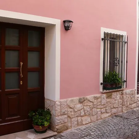 Romantico Bed & Breakfast Serra SantʼAbbondio