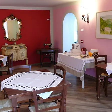 Romantico Nocleg ze śniadaniem Serra SantʼAbbondio